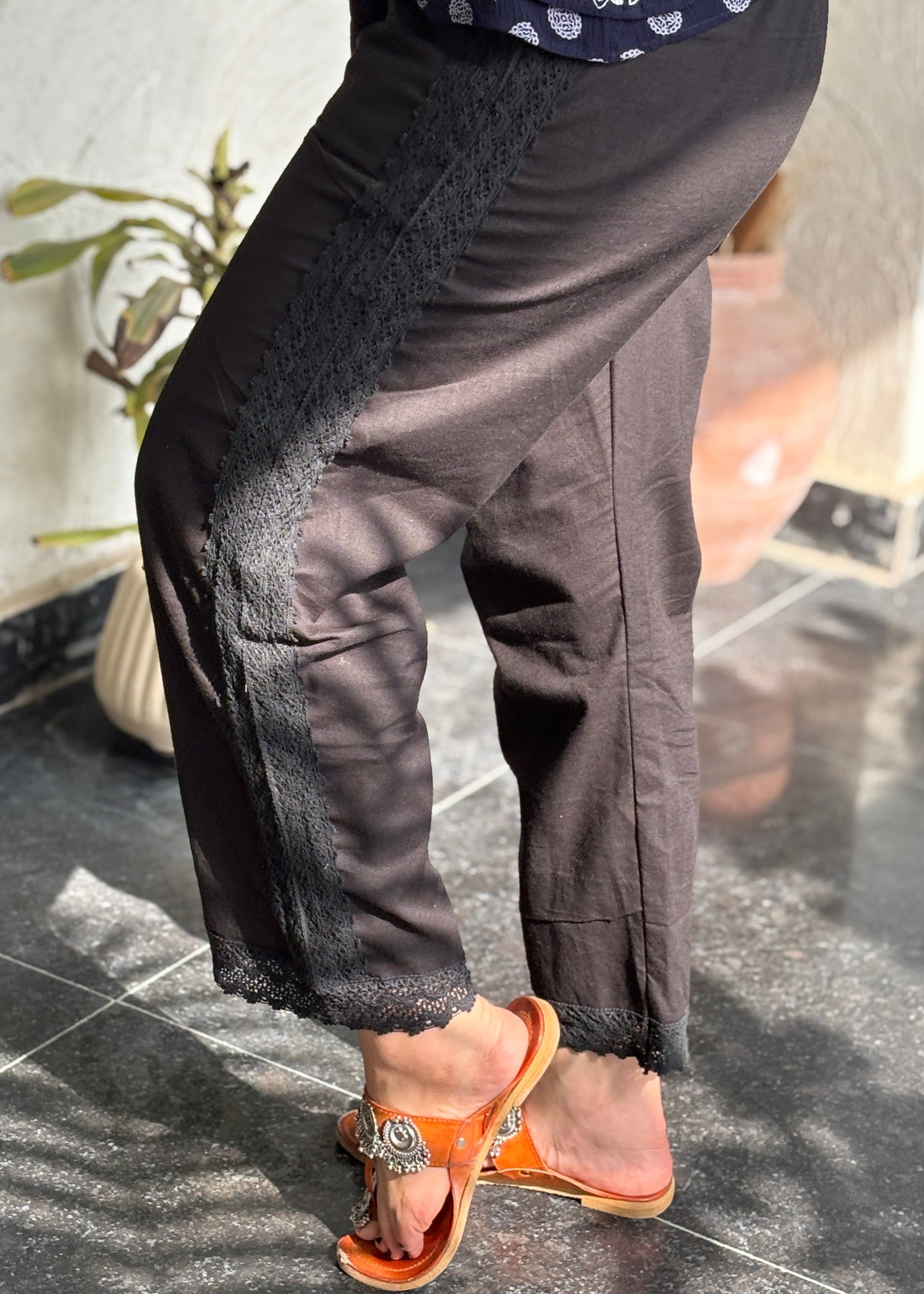 Black Full Side Lace Pant
